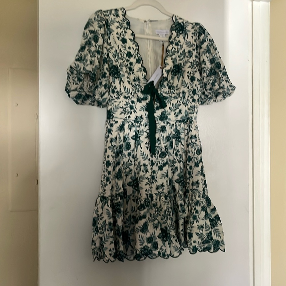 Floral cream and green house of Harlow NWT
